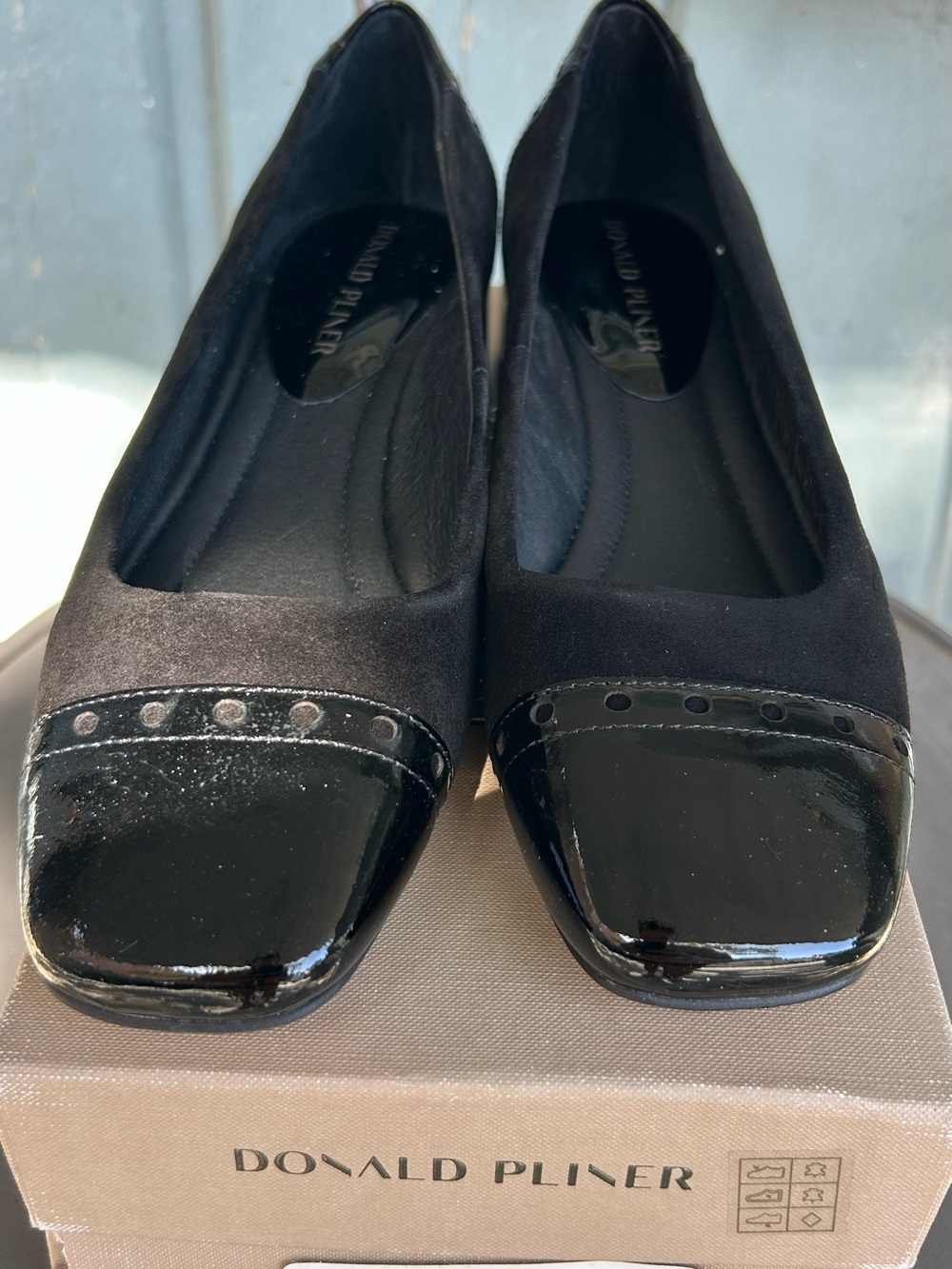 Donald Pliner Dreww Black Suede Patent Cap Toe Pumps Women’s 9M New never worn